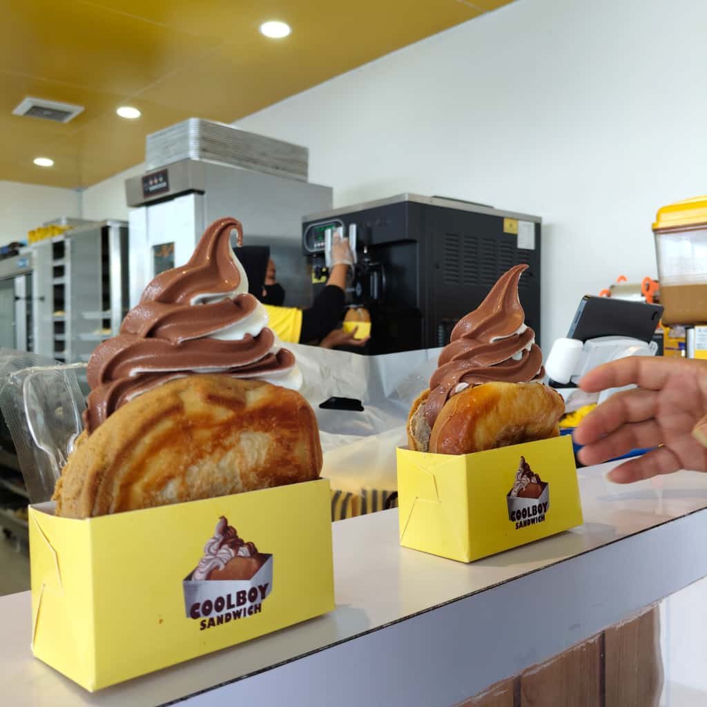 random foto di RotiBoy